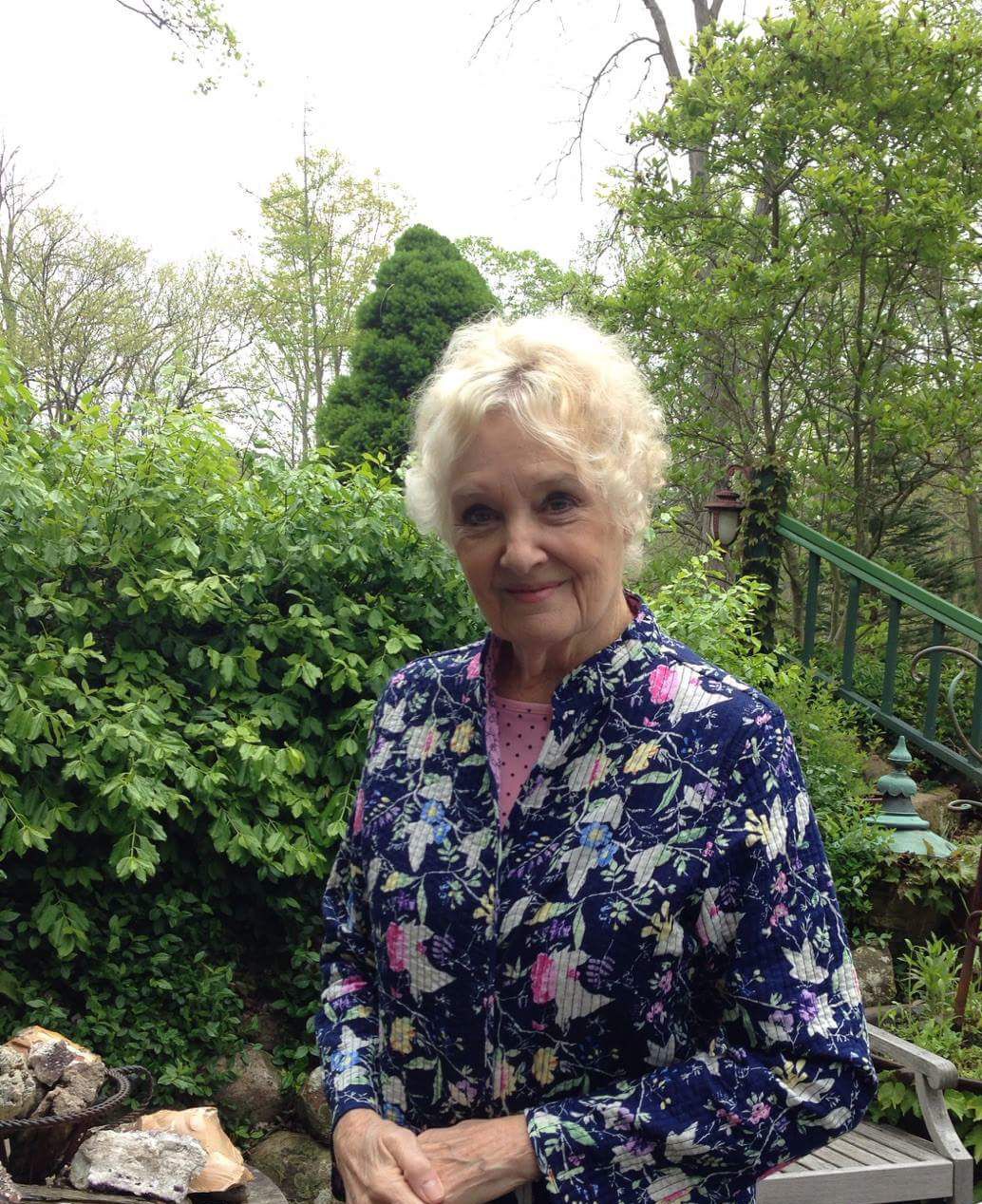Suzanne Gloden